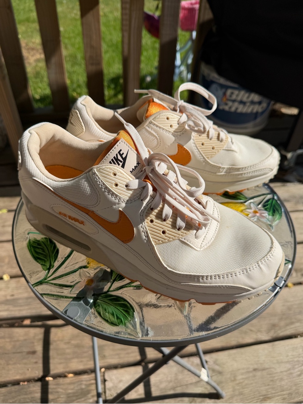 Nike Low-Top Sneakers in Cream & Orange